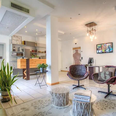 D-place & Hotel 4*