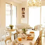 Hotel D-place & 4*
