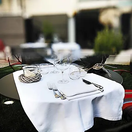 Hotel D-place & Riccione