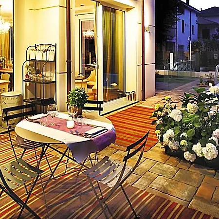 D-place & Hotel 4*