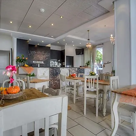 Hotel D-place & Riccione